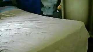 السيدة المهيبة تطلق العنان لعاهرتها الداخلية
