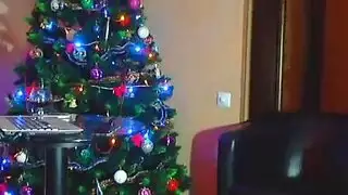 شقراء نحيفة تأخذ قضيبًا قاسيًا في مشهد إباحي عنيف