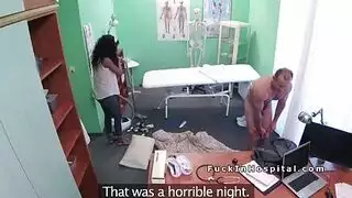استمناء على الكام بديلدو أسود سميك
