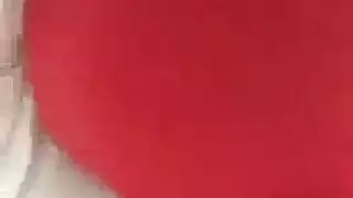 امرأة ناضجة ممتلئة الجسم تحب أن تُمارس عليها الجنس في وضعها المفضل