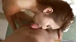 مراهقة فلبينية تمارس بورنو عنيف مع عجوز