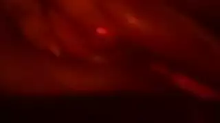 دمية فريسكو الجنسية تتوسل للقذف على وجهها