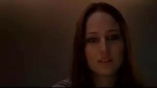 الإغواء الهمسي يؤدي إلى جنس فموي عميق وقذف داخلي