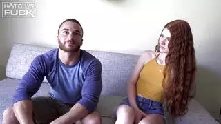 شباب مفتولون يعرضون قضبانهم في مقطع إباحية فتيش قوي