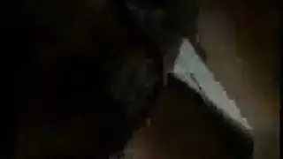 ربة منزل مفلسة صفقة جماع مزدوج