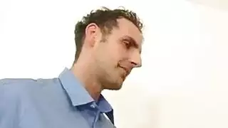 المدير ينيق الموظف