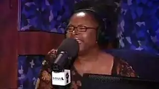 جيسيكا جايمز تأخذ قضيبين في فعل ديبي قاسي