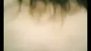 جماع ساخن: أم عربية ممتلئة الصدر وعشيقها بقضيبه الضخم