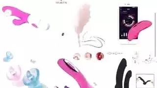 تاجر عراقي ممتلئ يتباهى بأسلحته الإباحية