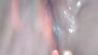 مؤخرة سونيا تفيض كريماً من الدفع القوي