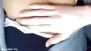 ثديي العروس العربية الجديدة يتم مصهما و ممارسة الجنس بهما بقوة