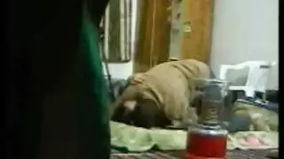سكس يقدم زوجته لي سديقه في ليلة الدخلة