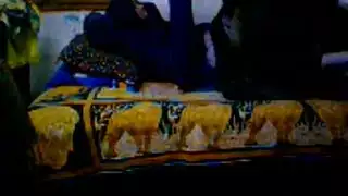 ولد يغتصب صاحبته ألمدرسيه في بيته