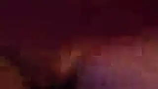 زوجة مثيرة تأخذ قضيب زوجها الصلب لركوبة قاسية