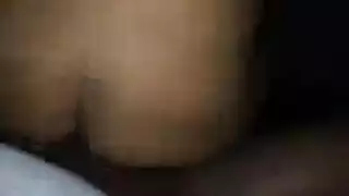 تنتشر الفرخ الآسيوي الصغيرة الصغيرة ومارس الجنس أصعب مما قد تتخيله