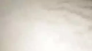 خيال جنس يدوي من منظور الشخص الأول: آريا فاي تدلك فرجها الحليق لأجلك