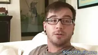 أخت زوجية تُضرب مؤخرتها بوضعية كلب مقطع إباحي