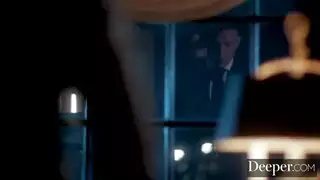 وحدا تبكي من شدت العنف والألم