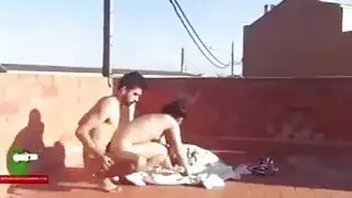 نيك كس خلفي مدهونة زيت تطلع فوق زبي