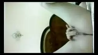 بنت سخنه تضرب سبعه ونص