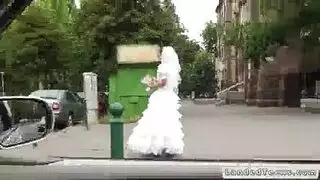 عروس أوروبية تبتلع السائل المنوي بعد جماع عنيف في الوجه