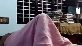 مشهد إباحي: جلسة أكل كس عميق للأب المقَرن