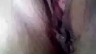 مراهق مقطوع الرزق يملأ فتحته في فيلم سكس ساخر
