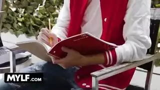 سكس فموي منزلي بين الام وابنها المشتهي الاباحية