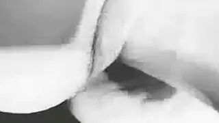 خيال الدياثة: أفضل صديق يضاجع زوجتي بعنف وعمق