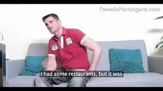 فتاة تستمتع بنيك