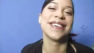 جنس شقيق قاسي على السرير بينما هي نائمة