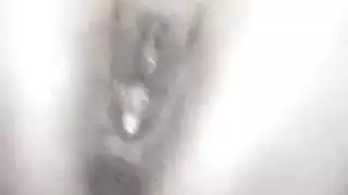شخصية أمومية تمارس الجنس مع شاب في فيلم إباحي محرم