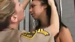 ثدي ضخم قذف داخلي في البيت
