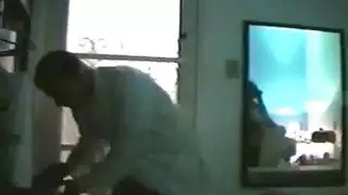 الضرب بالعصا على الطيز