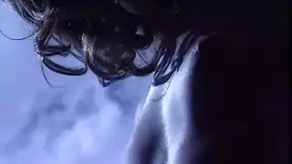 مهبل ضيق يتم تمزيقه في علاقة جنسية جماعية