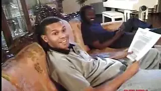 تفريغ الحمولة داخل كس مغربي غريب