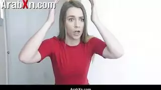 اخوه صديقتها مترجم