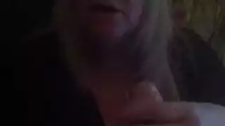 زوجة مثيرة تُدمر من قبل عصابة القضيب الأسود الكبير