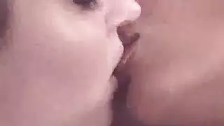 الاباحية مع مص رأس وهمية كبيرة مص