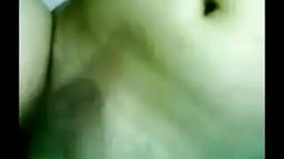 مغربية مربربة يعري طيزها وينيكها