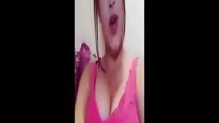 فتاة جزائرية تتكلم بكلام ساخن