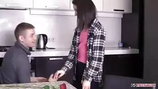 حبيبي يبعبصني بيديه