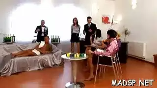 عشاق مثليه الساخنة الديوث في حوض الاستحمام