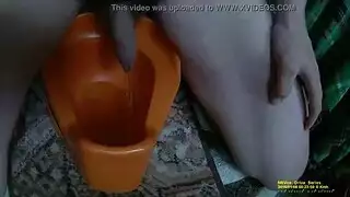 فيتش التبول إكس إكس إكس: دش ذهبي على عاهرة مدفوعة