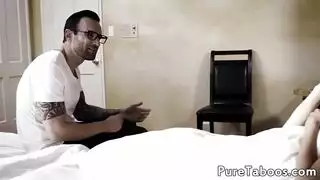 قضيب اسود متين مع بنت شقراء تنزل المني من المهبل