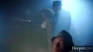 كس مُشبع بالرغبة ينكحه صاحب زب كبير