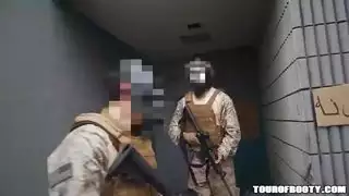 نبك زميلة عربية في بيت مهجور وتصرخ