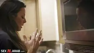 سحاق البنت مترجم