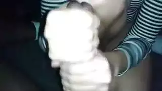 سمراء ممتلئة تأخذ بي بي سي ضخم