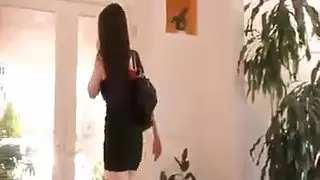 كوغر ذات خبرة تواجه فحلاً ماهراً